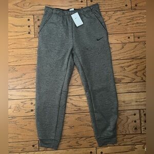 Nike dri-fit therma grey sweatpants